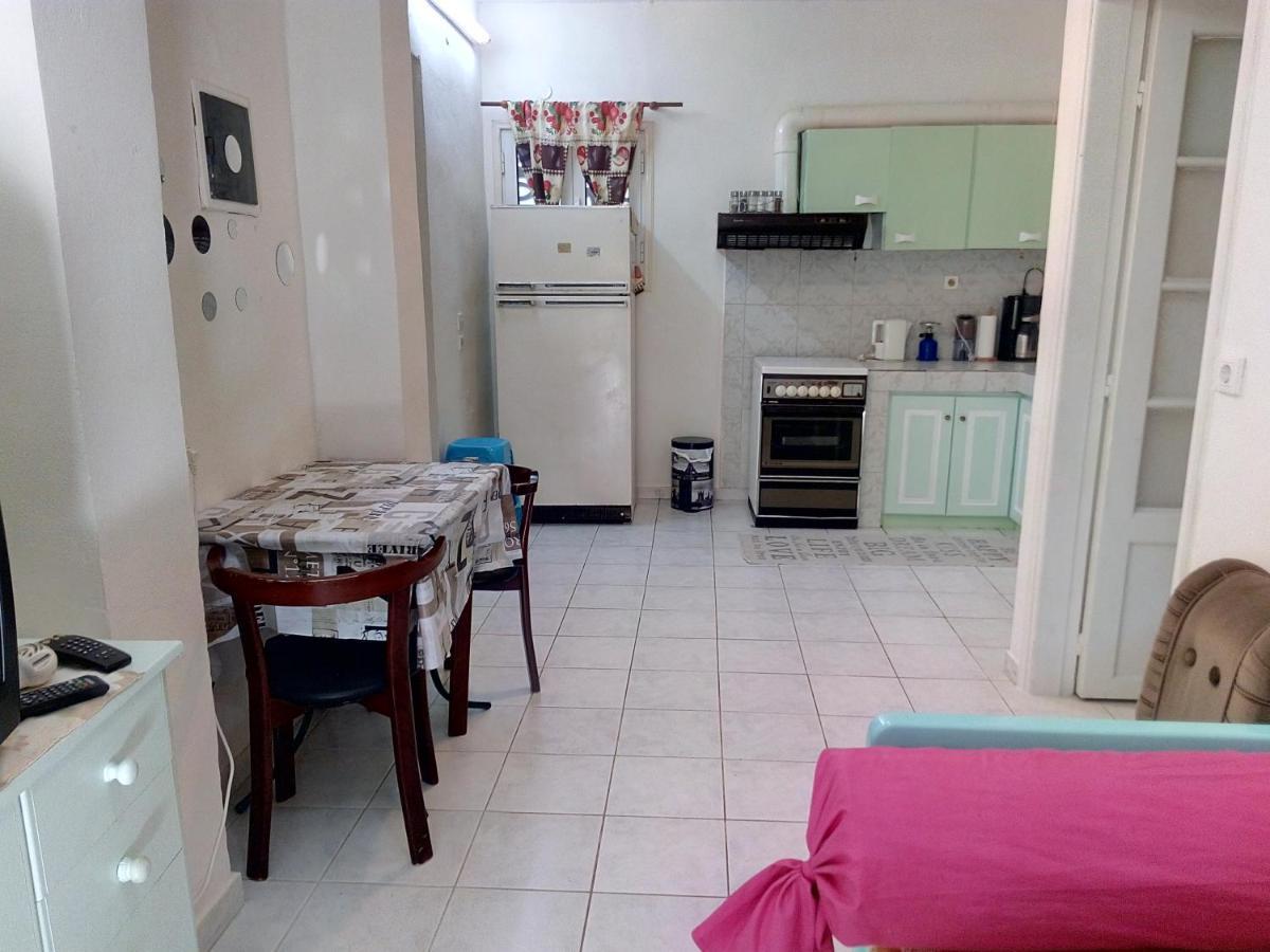 Cozy House 2 Apartment Vrachati Ngoại thất bức ảnh