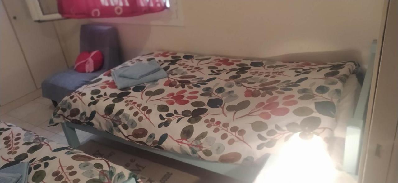 Cozy House 2 Apartment Vrachati Ngoại thất bức ảnh