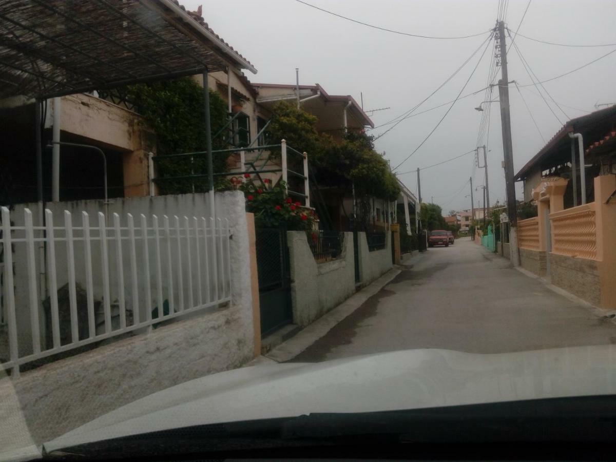 Cozy House 2 Apartment Vrachati Ngoại thất bức ảnh